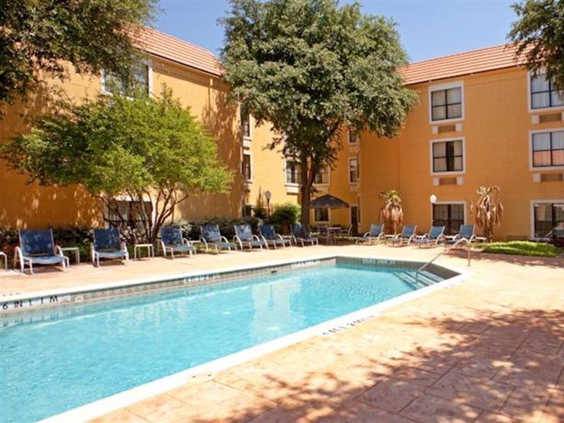 Holiday Inn Express Hotel & Suites Irving Dfw Airport North By Ihg Eksteriør billede